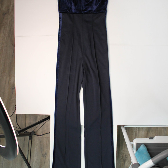 Dulcis Shop Velvet Bodice with Eyelet Lace Velvet Piped Pant Jumpsuit - Picture 13 of 14